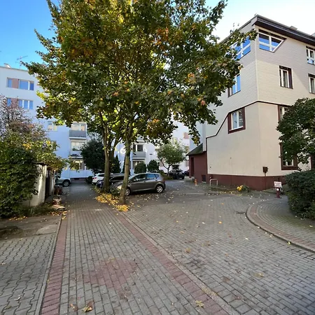 Maggie Blisko Plazy Free Parking